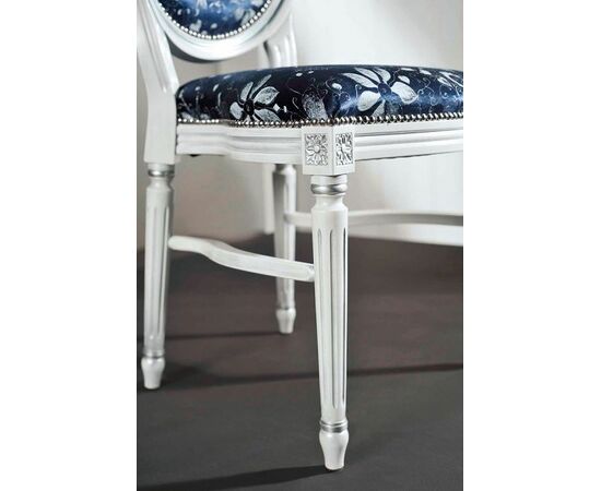 3246/SR Стул, P66 белый с патиной и серебряными деталями / ткань UPH GENE 3057 LIGHT BLUE СКИДКА 50%, изображение 2 | Интернет магазин мебели и декора LifeDekor