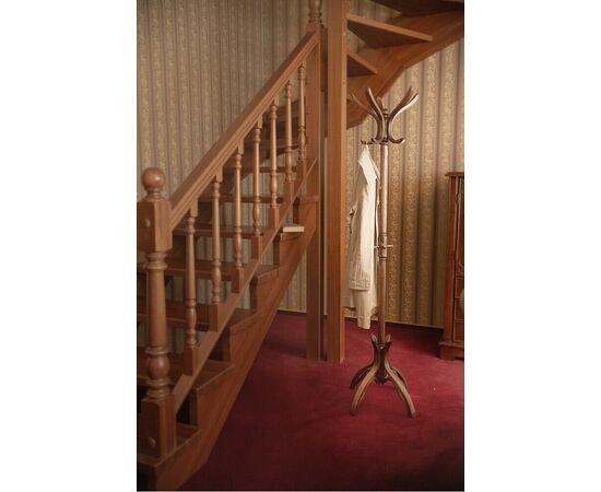 Вешалка напольная В 12Н средне-коричневый, изображение 3 | Интернет магазин мебели и декора LifeDekor