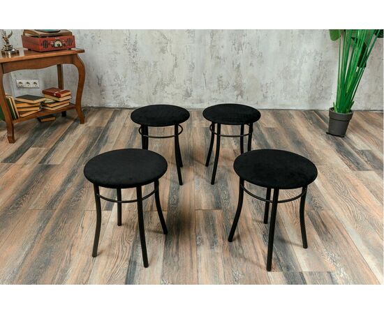 Кухонный табурет Shado Хокер черный велюр, каркас черный, изображение 7 | Интернет магазин мебели и декора LifeDekor