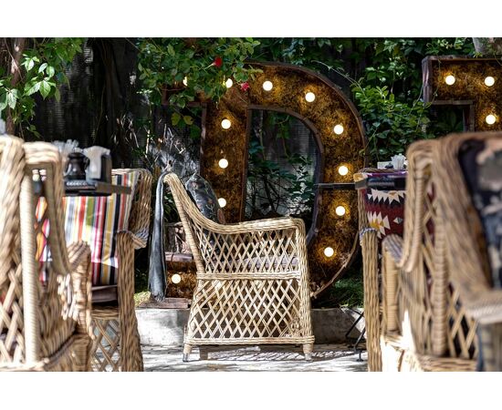 "Латте" плетеное кресло из искусственного ротанга, цвет соломенный, изображение 40 | Интернет магазин мебели и декора LifeDekor