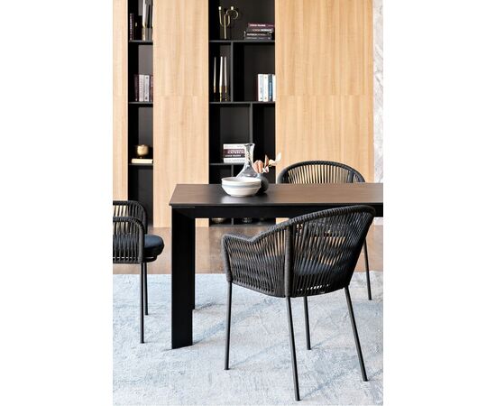 "Венето" обеденная группа на 4 персоны со стульями "Лион", каркас темно-серый, роуп темно-серый, изображение 3 | Интернет магазин мебели и декора LifeDekor