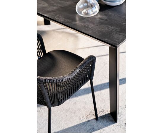 "Венето" обеденная группа на 4 персоны со стульями "Лион", каркас темно-серый, роуп темно-серый, изображение 4 | Интернет магазин мебели и декора LifeDekor