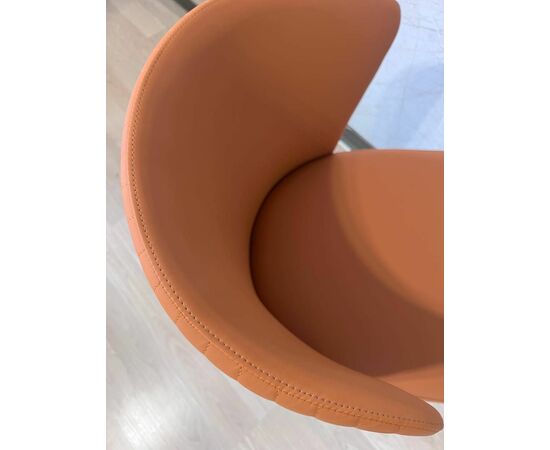 Стул Borneo терракотовый, кожа, опоры черный/золото, изображение 7 | Интернет магазин мебели и декора LifeDekor