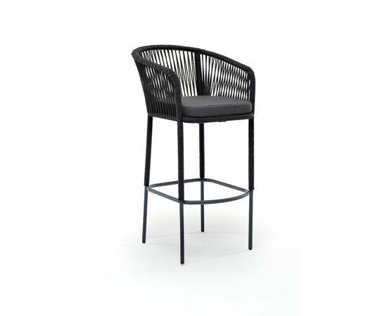 "Марсель" стул барный плетеный из роупа, каркас из стали серый (RAL7022) муар, роуп темно-серый круглый, ткань темно-серая 027, изображение 2 | Интернет магазин мебели и декора LifeDekor