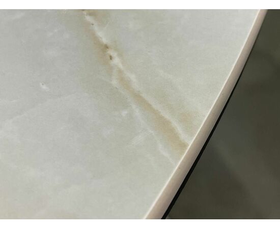 Стол DikLine AKR120 Керамика глянец Ostra Bianco/подстолье черное/опоры черные (2 уп.), изображение 6 | Интернет магазин мебели и декора LifeDekor