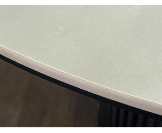 Стол DikLine AKR120 Керамика глянец Ostra Bianco/подстолье черное/опоры черные (2 уп.), изображение 4 | Интернет магазин мебели и декора LifeDekor