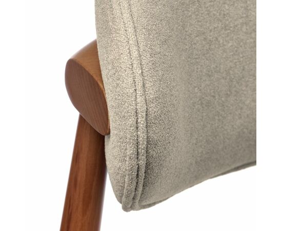 Стул Lucas 3 латте букле с ножками цвета орех, изображение 6 | Интернет магазин мебели и декора LifeDekor