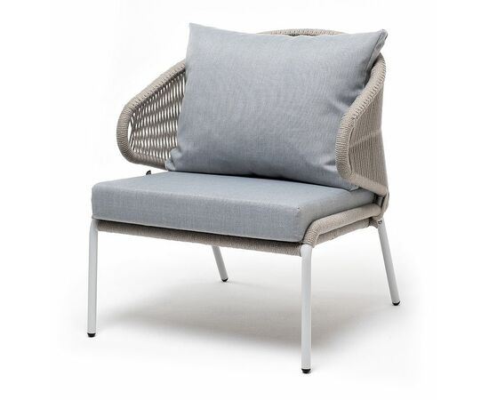 "Милан" кресло плетеное из роупа, каркас алюминий светло-серый (RAL7035) муар, роуп серый меланж круглый, ткань светло-серая | Интернет магазин мебели и декора LifeDekor