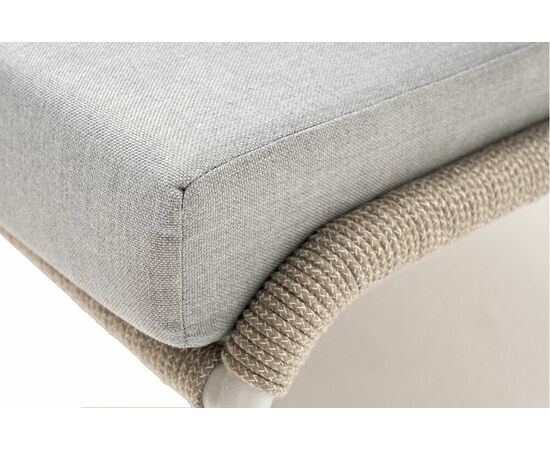 "Милан" кресло плетеное из роупа, каркас алюминий светло-серый (RAL7035) муар, роуп серый меланж круглый, ткань светло-серая, изображение 6 | Интернет магазин мебели и декора LifeDekor