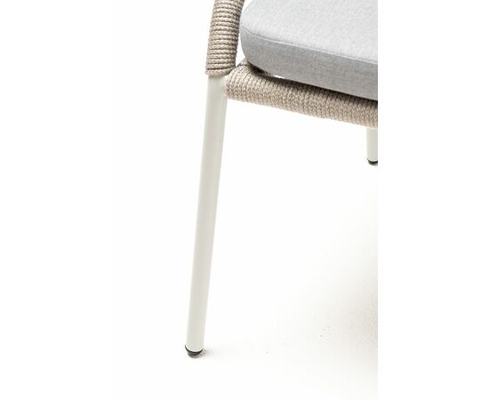 "Милан" стул плетеный из роупа, каркас алюминий светло-серый (RAL7035) муар, роуп серый меланж круглый, ткань светло-серая, изображение 7 | Интернет магазин мебели и декора LifeDekor