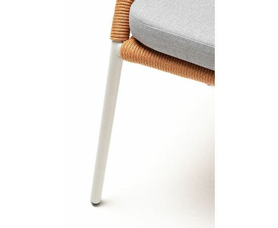 "Милан" стул плетеный из роупа, каркас алюминий светло-серый (RAL7035) муар, роуп оранжевый меланж круглый, ткань светло-серая, изображение 7 | Интернет магазин мебели и декора LifeDekor