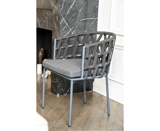 "Диего" стул плетеный из роупа, каркас из стали серый (RAL7022) муар, роуп темно-серый круглый, ткань темно-серая 027, изображение 12 | Интернет магазин мебели и декора LifeDekor