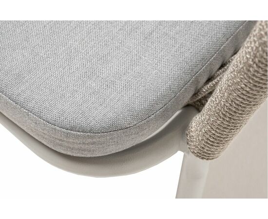 "Марсель" стул плетеный из роупа, каркас алюминий светло-серый (RAL7035) муар, роуп серый меланж круглый, ткань светло-серая, изображение 6 | Интернет магазин мебели и декора LifeDekor