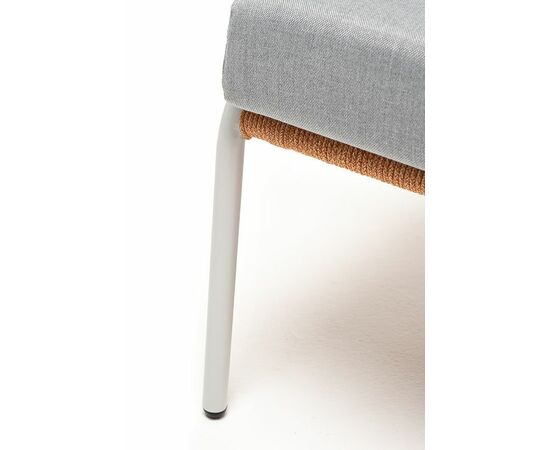 "Милан" кресло плетеное из роупа, каркас алюминий светло-серый (RAL7035) муар, роуп оранжевый меланж круглый, ткань светло-серая, изображение 8 | Интернет магазин мебели и декора LifeDekor