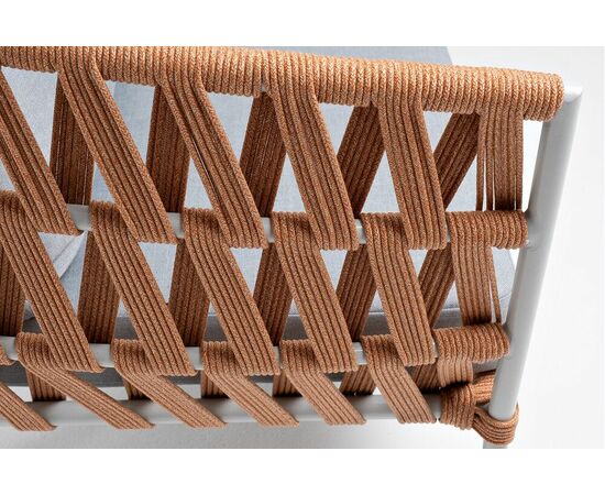 "Диего" диван 2-местный плетеный из роупа, каркас алюминий светло-серый (RAL7035) муар, роуп оранжевый меланж круглый, ткань светло-серая, изображение 5 | Интернет магазин мебели и декора LifeDekor