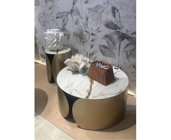 Стол журнальный BRANT KL-188 Контрастный мрамор матовый, итальянская керамика/ Шампань, ®DISAUR, изображение 3 | Интернет магазин мебели и декора LifeDekor