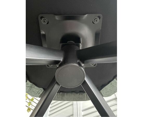 Стул BERRIES 360 град., Зеленый Loris-39, велюр/темно-зеленый 7525-156, велюр/ черный каркас, DISAUR, изображение 6 | Интернет магазин мебели и декора LifeDekor