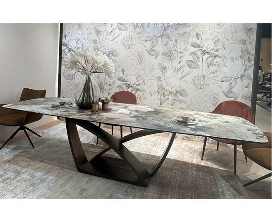 Стол ALONSO 200 TL-137  матовый, испанская керамика / брашированный каркас, цвет медный, ®DISAUR, изображение 2 | Интернет магазин мебели и декора LifeDekor