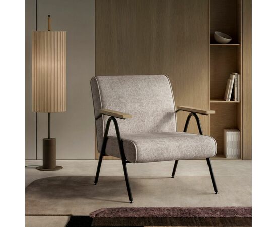 Кресло Andy с деревянными подлокотниками, шенилл Shantal beige, изображение 8 | Интернет магазин мебели и декора LifeDekor