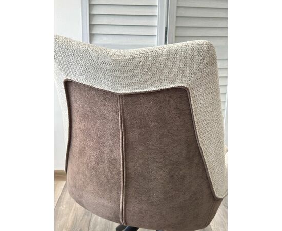 Стул OSKAR 360 град. поворот. KN01-05 Бежевый/ BZ1046-21 Коричневый/ Черный, ®DISAUR, изображение 2 | Интернет магазин мебели и декора LifeDekor