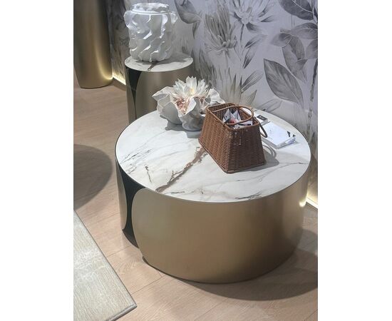 Стол журнальный BRANT KL-188 Контрастный мрамор матовый, итальянская керамика/ Шампань, ®DISAUR, изображение 2 | Интернет магазин мебели и декора LifeDekor