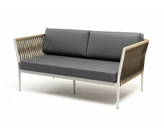 "Касабланка" диван 2-местный плетеный из роупа, каркас алюминий светло-серый (RAL7035) шагрень, роуп серо-коричневый 23мм, ткань бежевая интерьерная | Интернет магазин мебели и декора LifeDekor