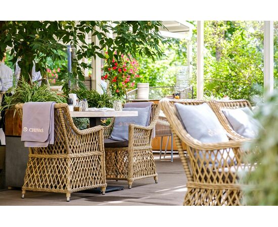 "Латте" плетеное кресло из искусственного ротанга, цвет соломенный, изображение 24 | Интернет магазин мебели и декора LifeDekor