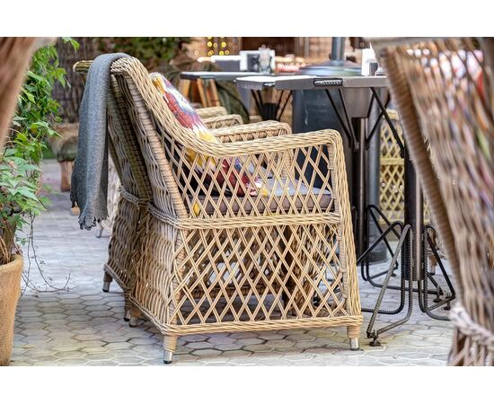 "Латте" плетеное кресло из искусственного ротанга, цвет соломенный, изображение 39 | Интернет магазин мебели и декора LifeDekor