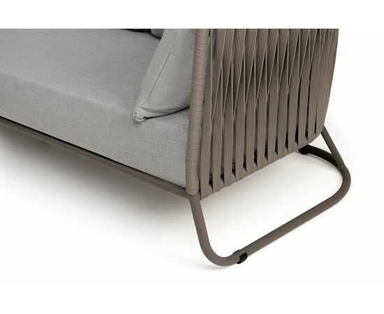 "Багамы" диван 3-местный плетеный из роупа, каркас алюминий бежево-серый (RAL7006) муар, роуп серо-коричневый 23мм, ткань светло-серая, изображение 6 | Интернет магазин мебели и декора LifeDekor