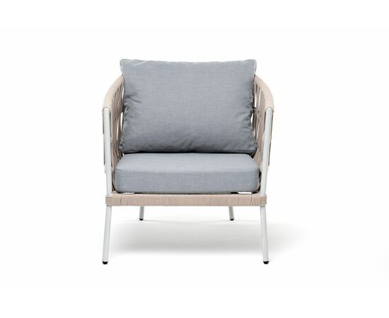 "Диего" кресло плетеное из роупа, каркас алюминий светло-серый (RAL7035) муар, роуп бежевый круглый, ткань светло-серая, изображение 2 | Интернет магазин мебели и декора LifeDekor