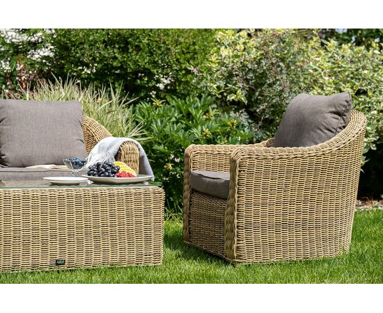 "Кон Панна" столик журнальный из искусственного ротанга, цвет соломенный, изображение 7 | Интернет магазин мебели и декора LifeDekor