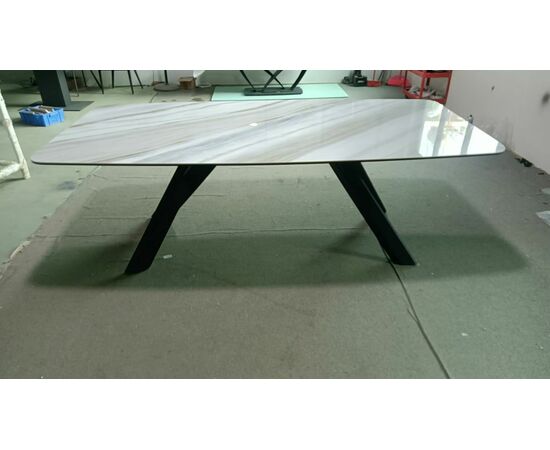 Стол DikLine KS220 керамика бежевый мрамор JA687 глянец Jasmin/опоры черные (2 уп.), изображение 2 | Интернет магазин мебели и декора LifeDekor