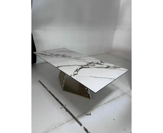 Стол ENNA 220 KL-188 Контрастный мрамор матовый, итальянская керамика/ каркас цвета шампань М-City, изображение 4 | Интернет магазин мебели и декора LifeDekor