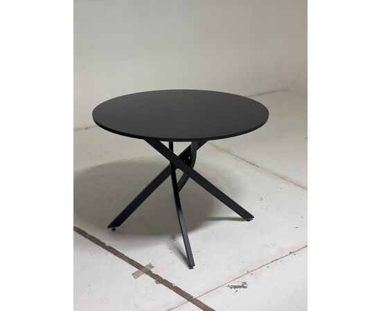 Стол ДАРИО D100 Черный, стекло/ Черный каркас М-City, изображение 5 | Интернет магазин мебели и декора LifeDekor