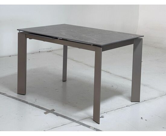 Стол CORNER 120 MATT LATTE STONE SOLID CERAMIC / TAUPE, ®DISAUR, изображение 2 | Интернет магазин мебели и декора LifeDekor