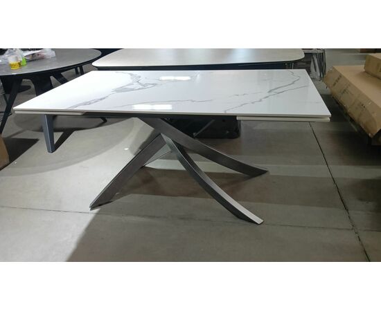 Стол ESTEBIO 160 GLOSS STATUARIO WHITE SOLID CERAMIC / Серый металлик, ®DISAUR, изображение 2 | Интернет магазин мебели и декора LifeDekor