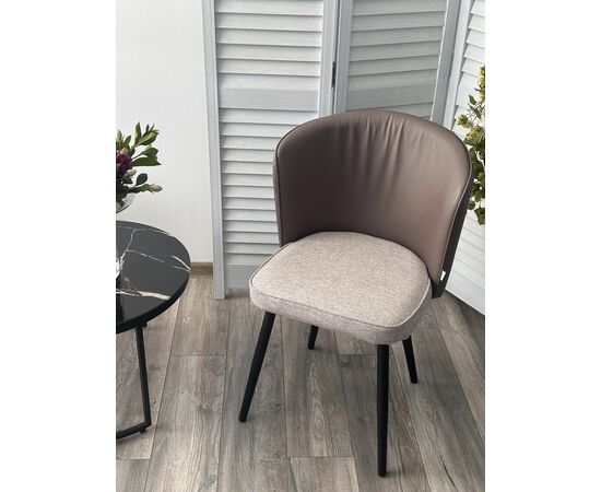 Стул МОНЕ ROVENA BISCUT ткань / ORAKUL 290 экокожа / Черный каркас M-City, изображение 4 | Интернет магазин мебели и декора LifeDekor