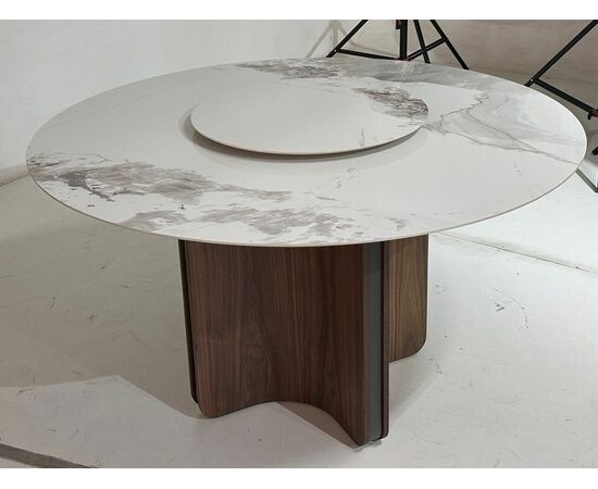 Стол CASTELA 135 Белый мрамор CA071, керамика / Орех, ®DISAUR, изображение 2 | Интернет магазин мебели и декора LifeDekor