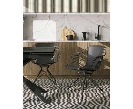 Кресло Thomas черное с черной подушкой, изображение 4 | Интернет магазин мебели и декора LifeDekor