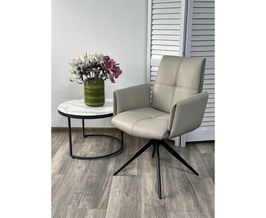 Стул STIG 360 град. поворот.  HF017-11 / HF017-12 Бежевый, экокожа / Черный каркас, ®DISAUR | Интернет магазин мебели и декора LifeDekor