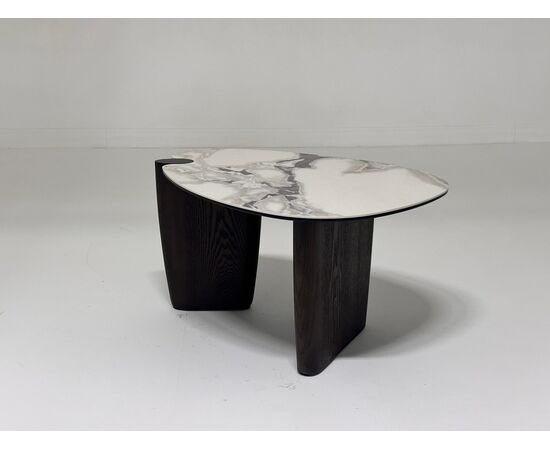 Стол кофейный DAG FENDI WHITE керамика на стекле/массив/ МДФ, облицованный дубовым шпоном ®DISAUR, изображение 4 | Интернет магазин мебели и декора LifeDekor