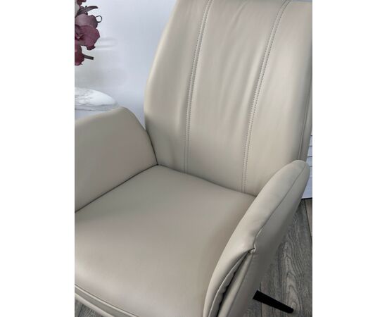 Стул YOZEF 360 град. поворот. HF017-02 Бежевый, экокожа / Черный, ®DISAUR, изображение 3 | Интернет магазин мебели и декора LifeDekor