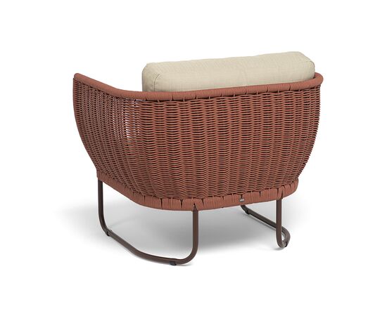 "Фиджи" кресло плетеное из роупа, каркас алюминий коричневый (RAL8016) муар, роуп красный (8372) круглый tex, ткань Mossle бежевая, изображение 5 | Интернет магазин мебели и декора LifeDekor