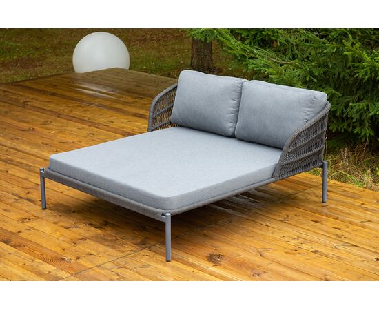 "Позитано" лежак плетеный из роупа, каркас алюминий темно-серый (RAL7024) муар, роуп темно-серый круглый, ткань темно-серая 027 | Интернет магазин мебели и декора LifeDekor