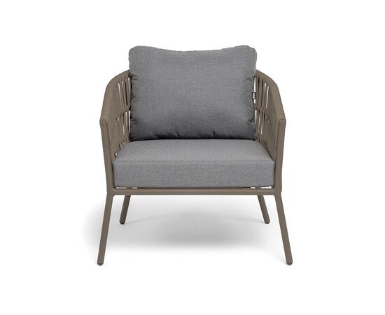 "Комо" кресло плетеное из роупа, каркас алюминий бежево-серый (RAL7006) муар, роуп серо-коричневый 23мм, ткань темно-серая 027, изображение 3 | Интернет магазин мебели и декора LifeDekor