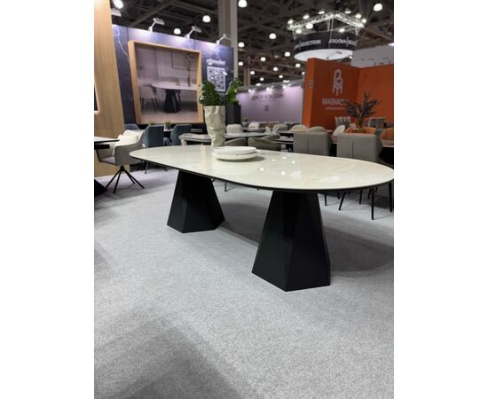 Стол ОРФЕЙ  240 нераскладной ONYX SABLE PULIDO, керамика / Черный каркас М-City, изображение 2 | Интернет магазин мебели и декора LifeDekor