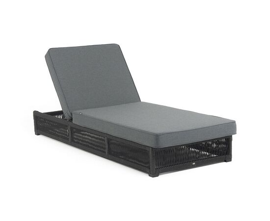 "Ривьера" шезлонг плетеный из роупа, каркас алюминий темно-серый (RAL7024) муар, роуп темно-серый круглый, ткань темно-серая 027, изображение 2 | Интернет магазин мебели и декора LifeDekor