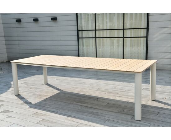 "Прага" обеденный стол с тиковой столешницей и алюминиевым каркасом | Интернет магазин мебели и декора LifeDekor