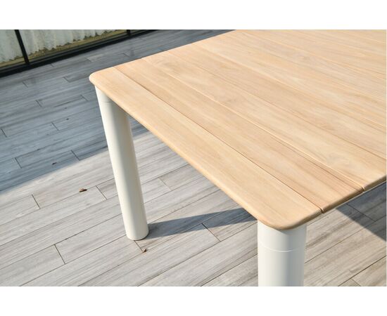 "Прага" обеденный стол с тиковой столешницей и алюминиевым каркасом, изображение 5 | Интернет магазин мебели и декора LifeDekor