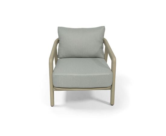 "Брюссель" кресло из искусстенного ротанга, цвет серый, каркас под дерево (холодно-бежевый), изображение 2 | Интернет магазин мебели и декора LifeDekor